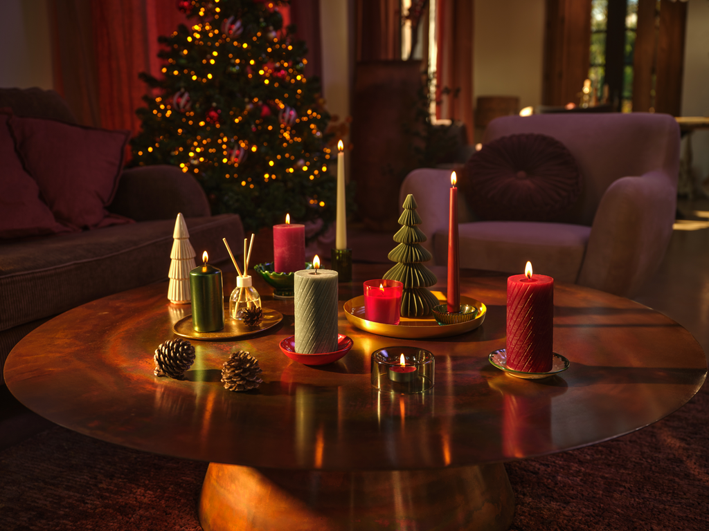 Bolsius - True Glow - 6 Geurkaarsen - Merry Moments - Rood- Voordeelverpakking - Geur Kaars
