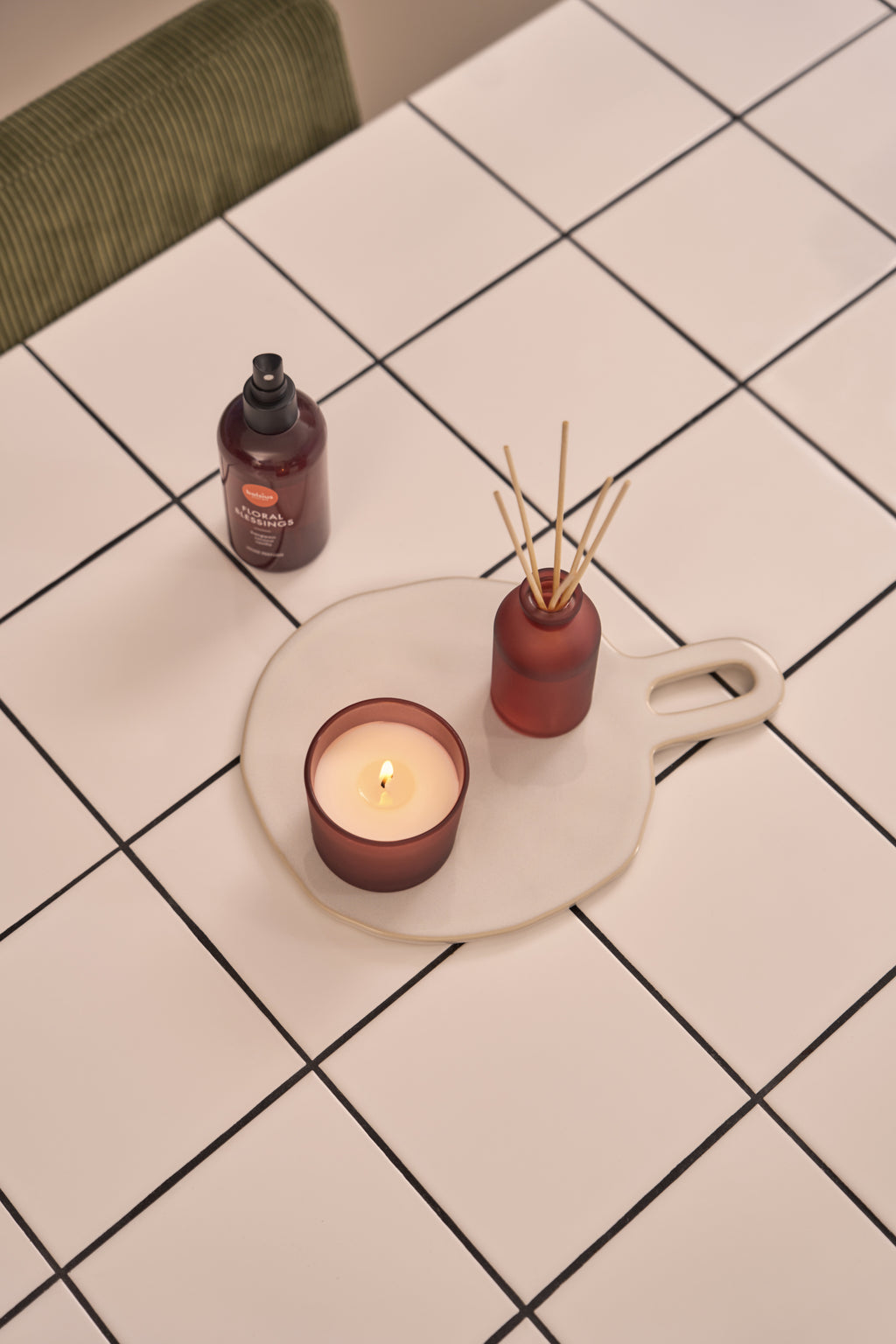 Bolsius - True Joy set - Geurkaars - Geurstokjes - Huisparfum - Floral Blessings