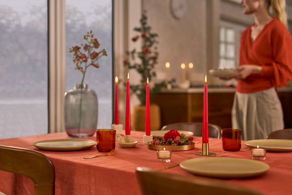 Bolsius - Gladde Dinerkaarsen - 50 stuks - Rood - 24,5 cm - Voordeelverpakking
