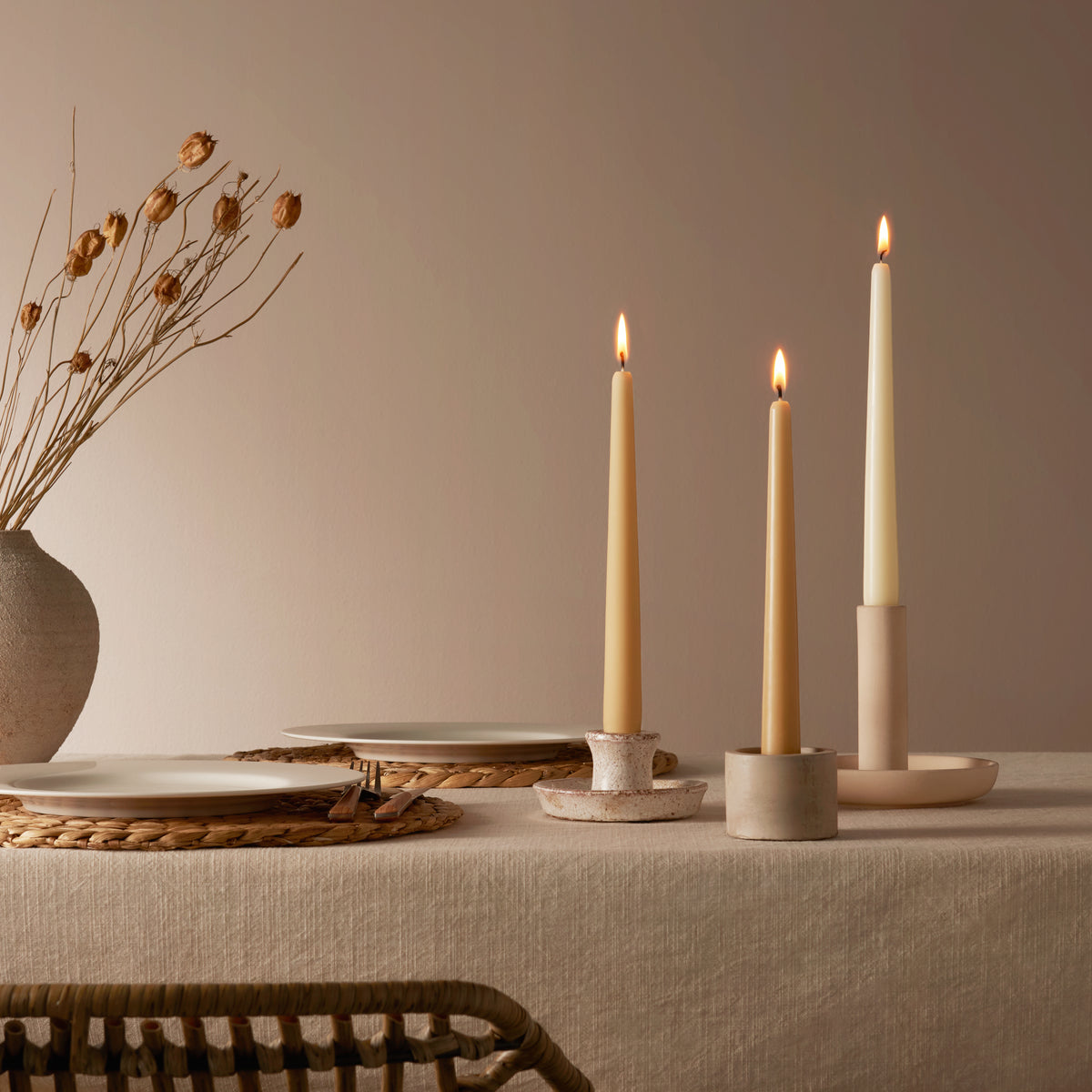 Bolsius - Gladde Dinerkaarsen - 24,5 cm - 32 stuks - Beige