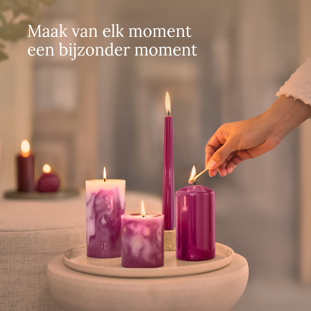 Bolsius - Glossy - Dinerkaarsen - 32 stuks - Fuchsia - 24,5 cm - 7 branduren