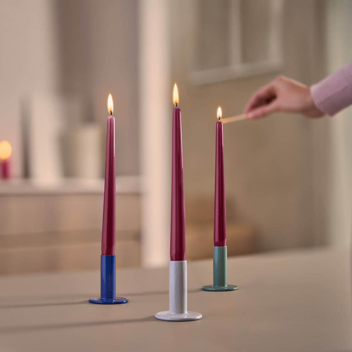 Bolsius - Glossy - Dinerkaarsen - 32 stuks - Rood - 24,5 cm - 7 branduren
