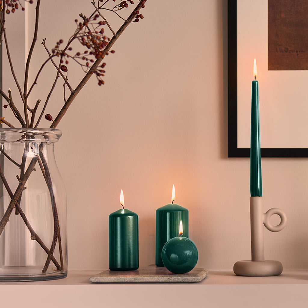 Bolsius - Glossy - Dinerkaarsen - 32 stuks - Groen - 24,5 cm - 7 branduren