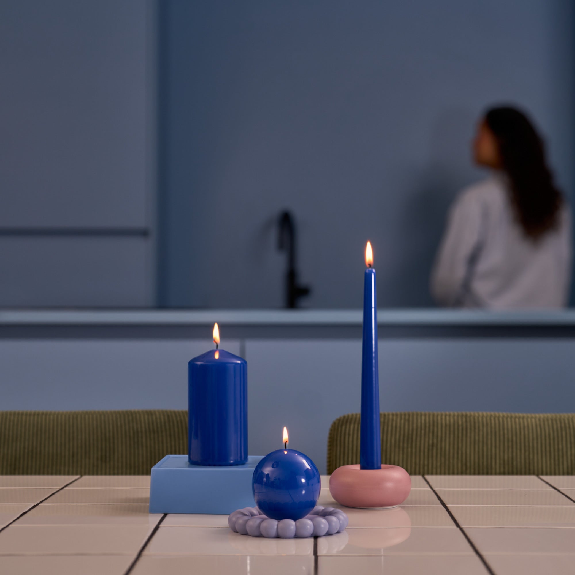 Bolsius - Glossy - Bolkaarsen - 6 Stuks - Blauw - 7cm - 16 Branduren