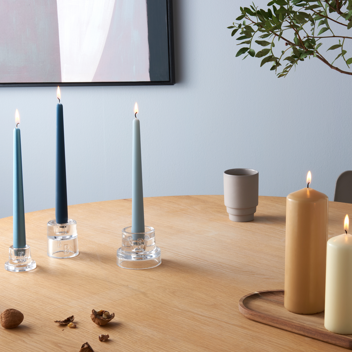 Bolsius - Dinerkaarsen Set - 16 stuks - Playful Class - Rood - Wit - Blauw - Groen - 7 branduren